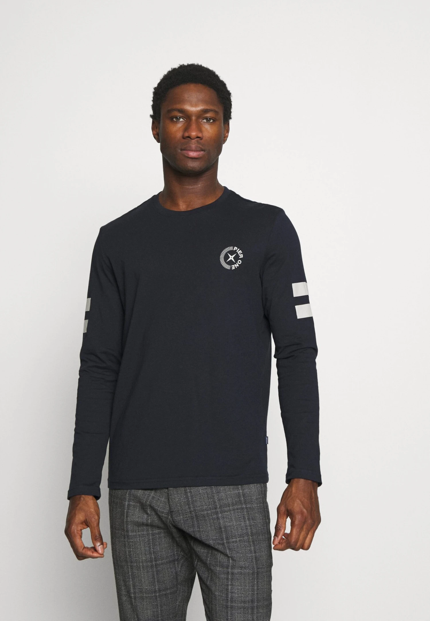 Pier One Camiseta De Manga Larga - Dark Blue 3 Pier One Camiseta De Manga Larga - Dark Blue