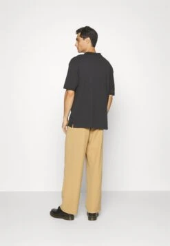 Pier One Polo -Black 10 Pier One Polo -Black -Pier One 0cd0518bb80241288a91077428a84d42