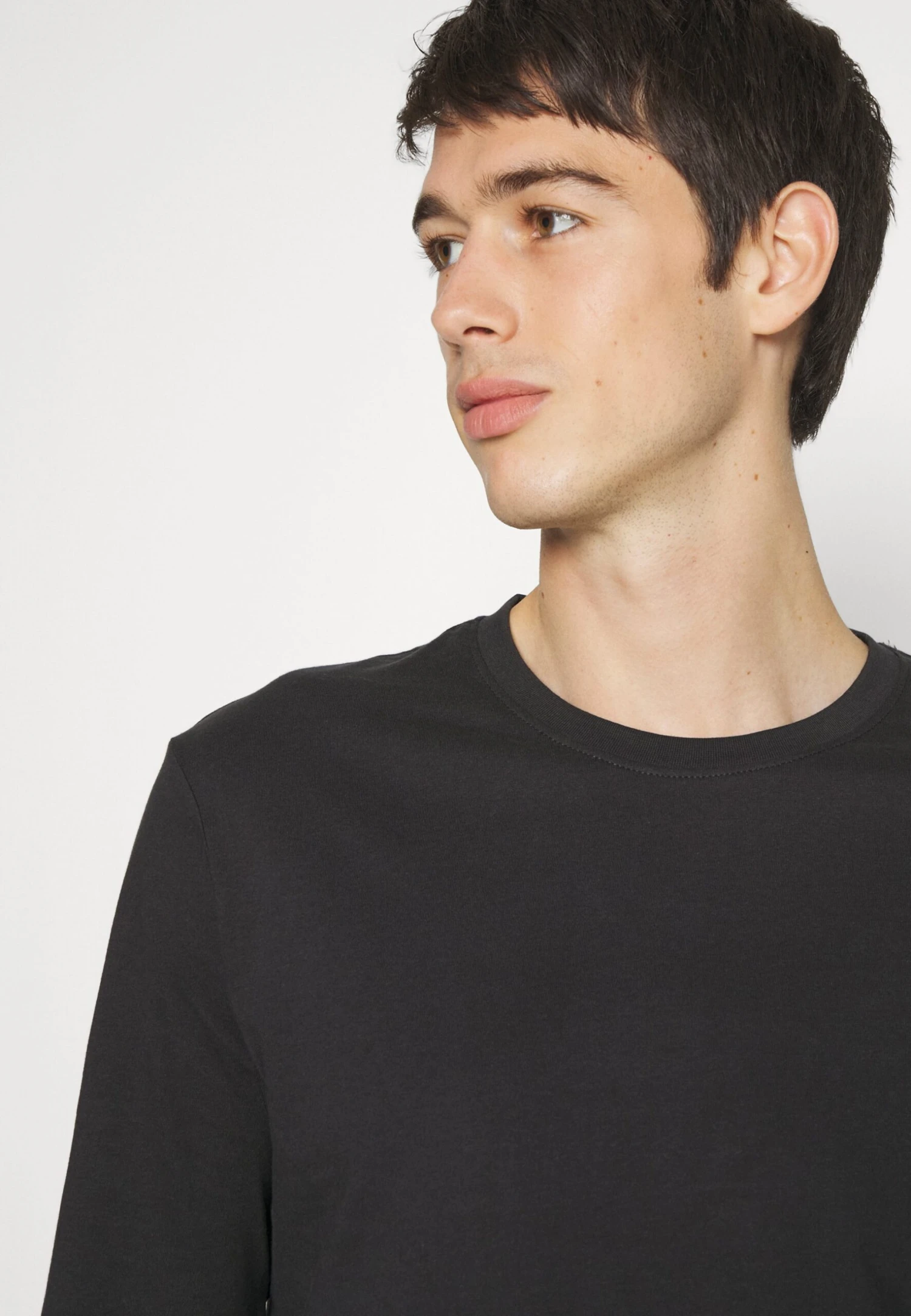 Pier One 5 Pack - Camiseta De Manga Larga - White/Dark Green/Light Green/Black 10 Pier One 5 Pack - Camiseta De Manga Larga - White/Dark Green/Light Green/Black - Imagen 8