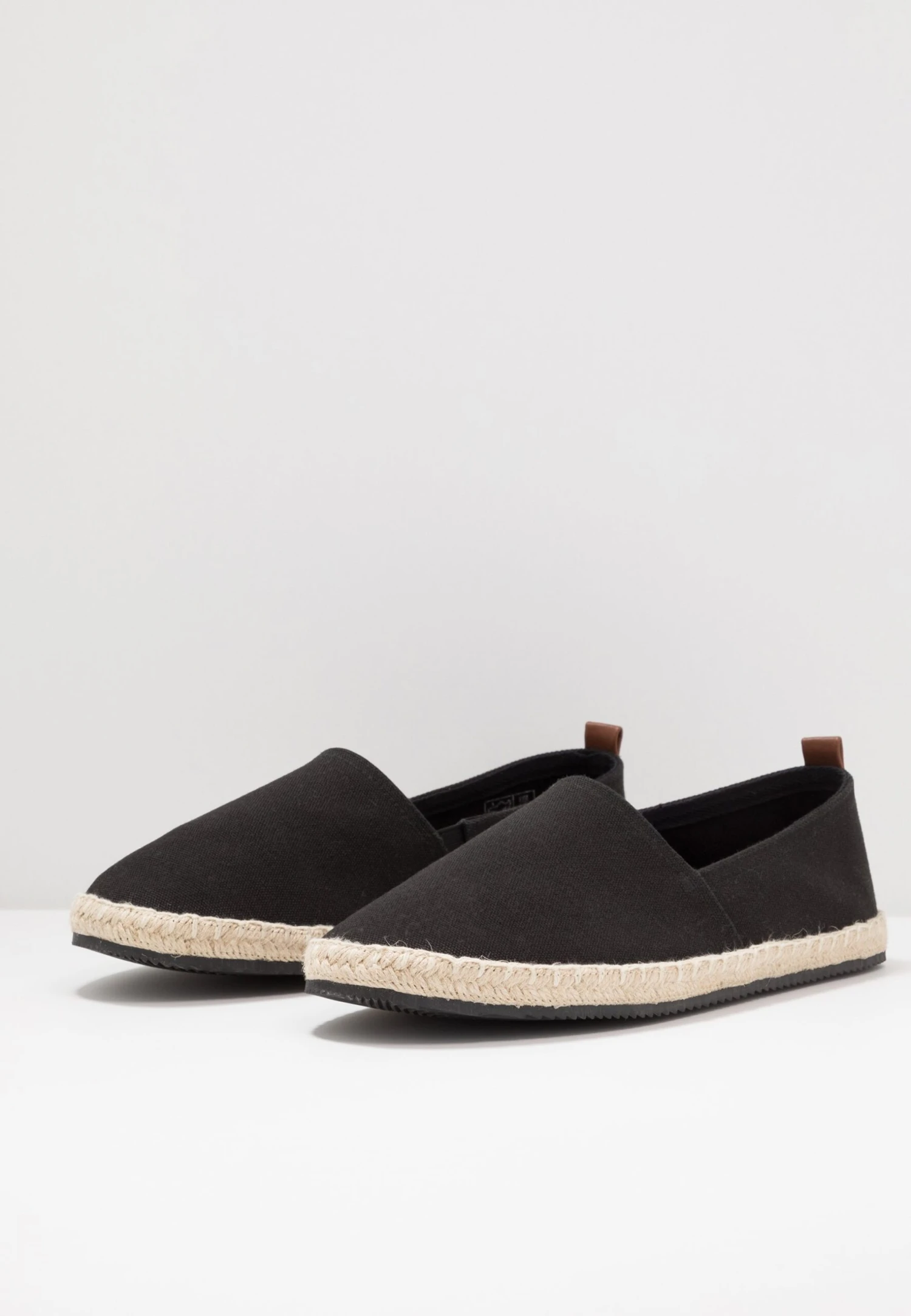 Pier One Rena Espadrille Unisex - Alpargatas - Black 6 Pier One Rena Espadrille Unisex - Alpargatas - Black - Imagen 4
