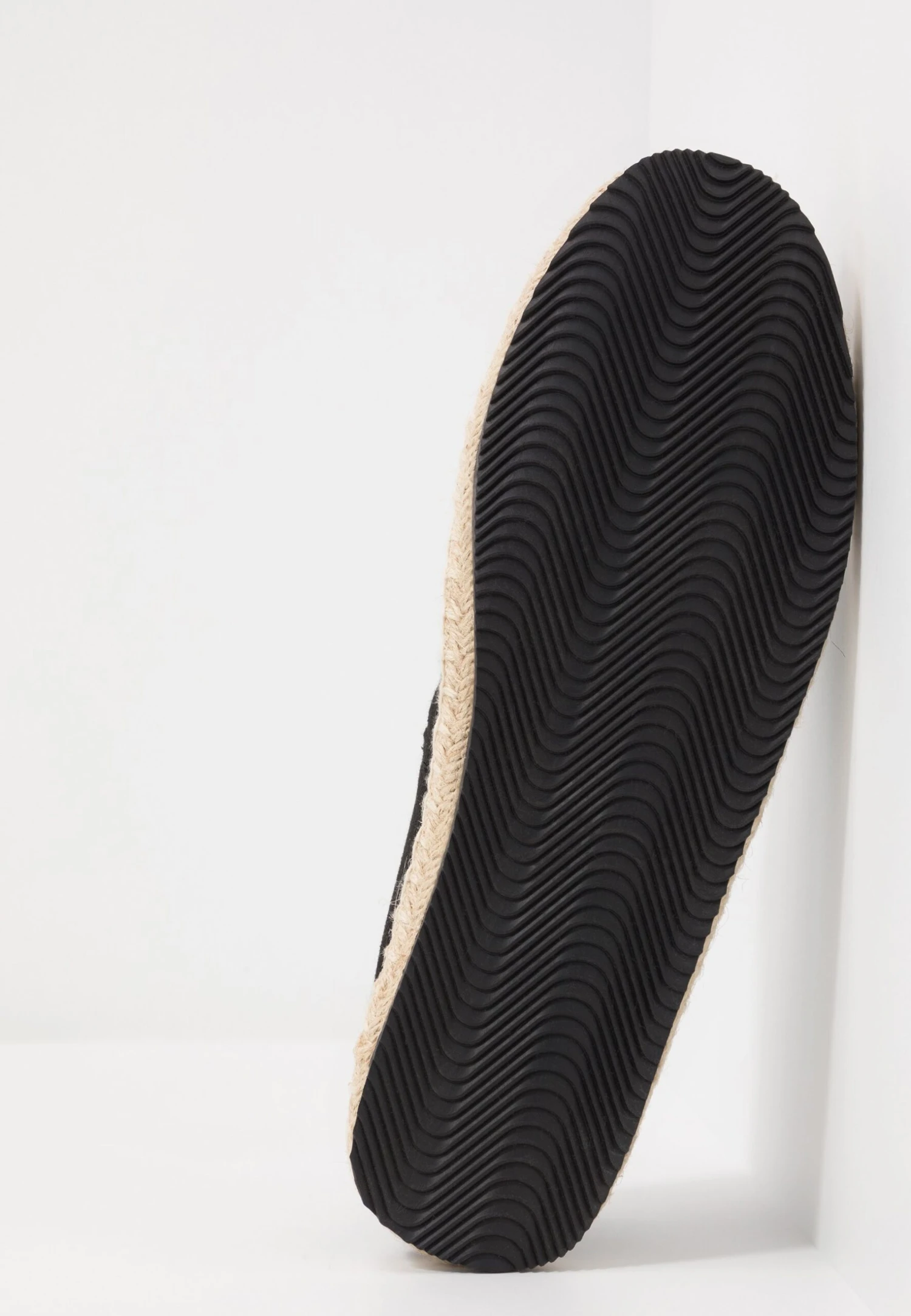 Pier One Rena Espadrille Unisex - Alpargatas - Black 9 Pier One Rena Espadrille Unisex - Alpargatas - Black - Imagen 7