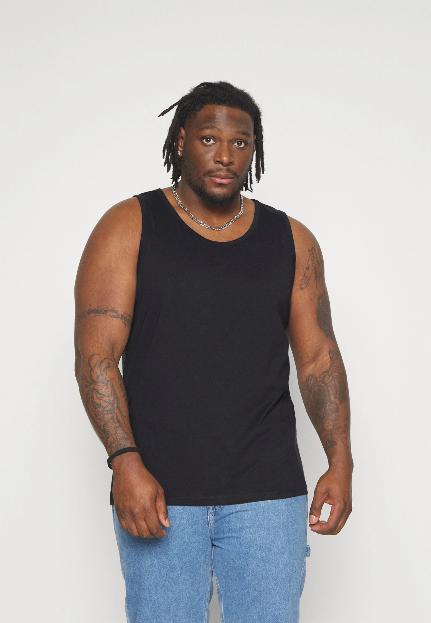 Pier One 3 Pack- Top - Black/Grey/Khaki 4 Pier One 3 Pack- Top - Black/Grey/Khaki - Imagen 2