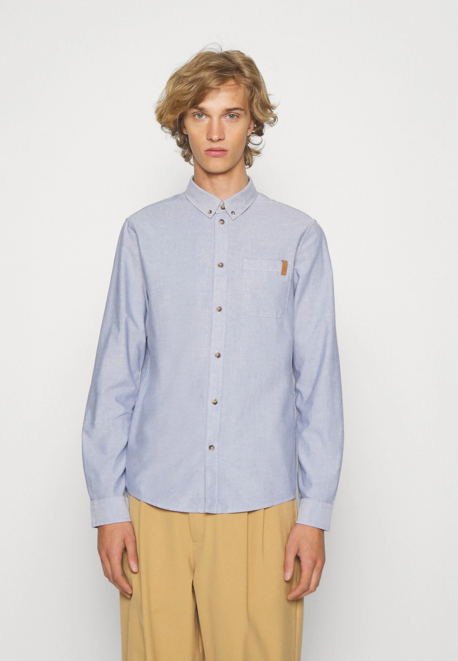 Pier One 2 Pack - Camisa - White/Light Blue 8 Pier One 2 Pack - Camisa - White/Light Blue - Imagen 6