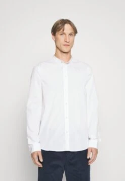 Pier One 2 Pack - Camisa - White/Olive 9 Pier One 2 Pack - Camisa - White/Olive -Pier One 335d3bdfc18849218b9c034650879bd0