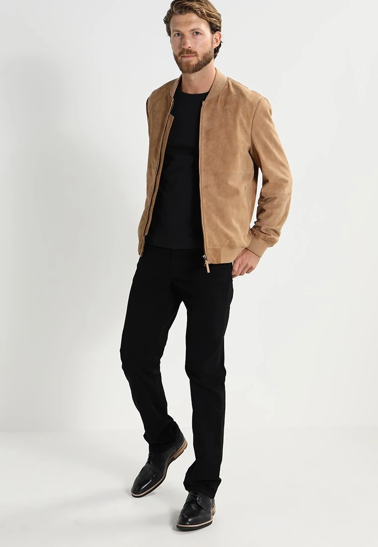 Pier One 2 Pack - Camiseta Básica - Black 4 Pier One 2 Pack - Camiseta Básica - Black - Imagen 2