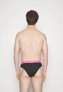 Pier One Branded Waistband Briefs 3 Pack - Braguitas - Black 9 Pier One Branded Waistband Briefs 3 Pack - Braguitas - Black -Pier One 3682ff2528e6498b8568602b0999eeb1