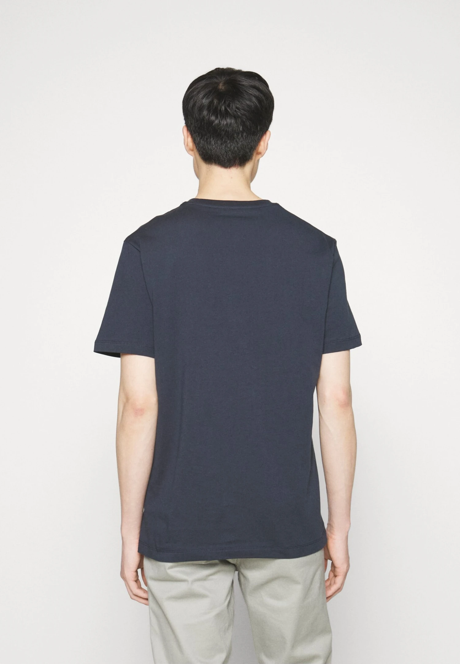 Pier One Cocktail Tee- Camiseta Estampada - 503 - Dark Blue 5 Pier One Cocktail Tee- Camiseta Estampada - 503 - Dark Blue - Imagen 3