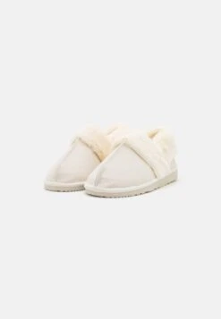 Pier One Pantuflas - White -Pier One 3d24649a22144e62b50d5c178dda582a