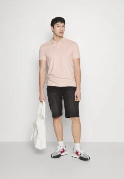 Pier One Regular Fit Carpenter - Shorts Vaqueros -Black 8 Pier One Regular Fit Carpenter - Shorts Vaqueros -Black -Pier One 3d829c138b9644eca1b1824bb3ad2ed4