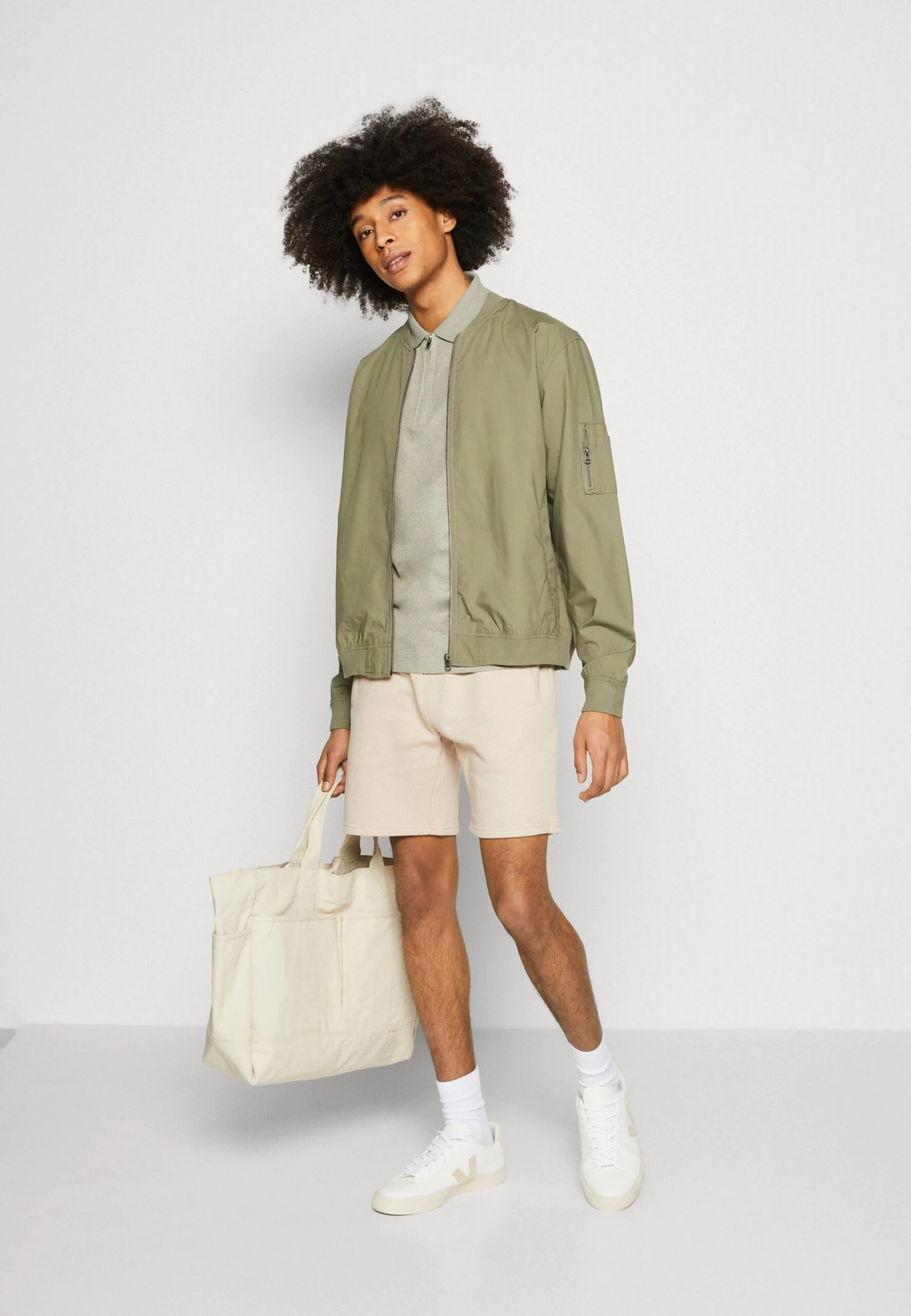 Pier One Chaquetas Bomber - Olive 4 Pier One Chaquetas Bomber - Olive - Imagen 2