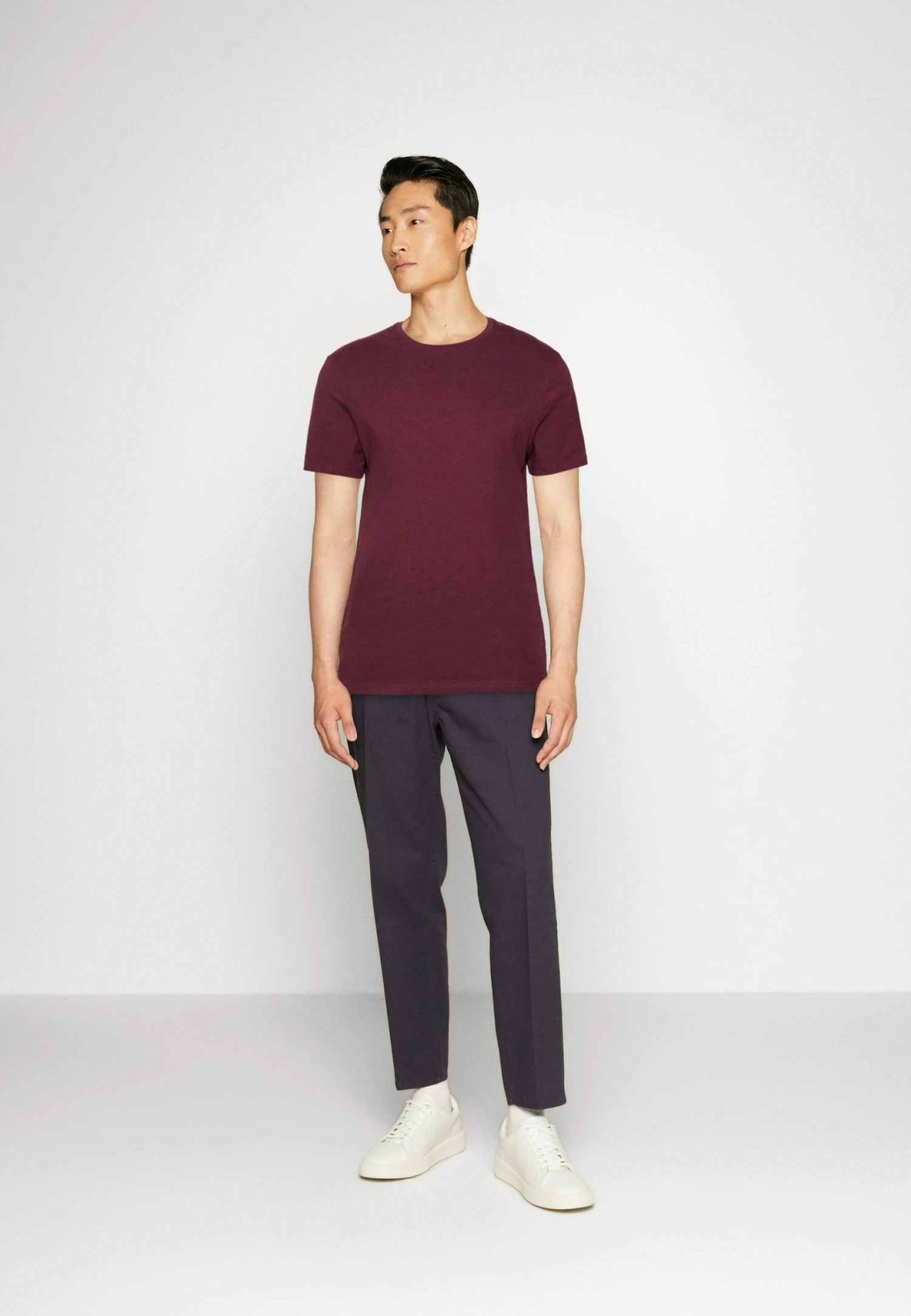 Pier One 5 Pack - Camiseta Básica - Dark Blue/Pink/Off-White 3 Pier One 5 Pack - Camiseta Básica - Dark Blue/Pink/Off-White