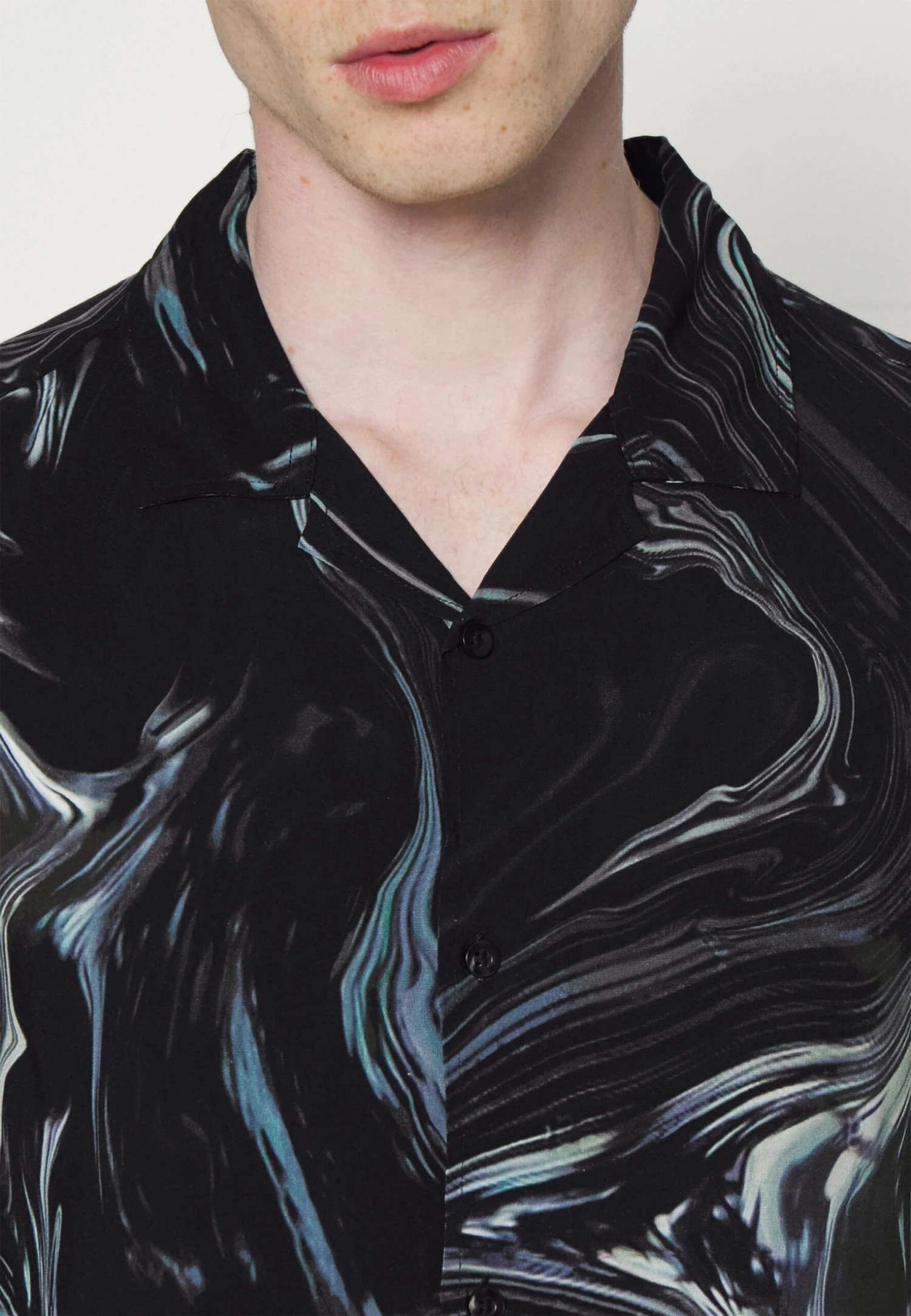 Pier One Marble Resort Unisex - Camisa - Black 8 Pier One Marble Resort Unisex - Camisa - Black - Imagen 6