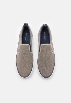 Pier One Unisex - Zapatillas - Taupe 11 Pier One Unisex - Zapatillas - Taupe -Pier One 4bfc3dea16e84e949402e19f285476a8