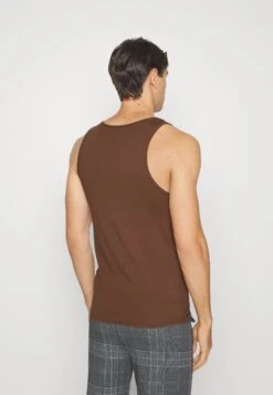 Pier One 3Pck Skin Tone Rib Vest- Camiseta Interior - Brown 9 Pier One 3Pck Skin Tone Rib Vest- Camiseta Interior - Brown -Pier One 61977ddd0362474c88ba6c1c78453562