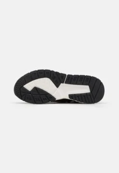 Pier One Unisex - Zapatillas - Black 12 Pier One Unisex - Zapatillas - Black -Pier One 631ed858c07d492fab7852eeec4dc5a9