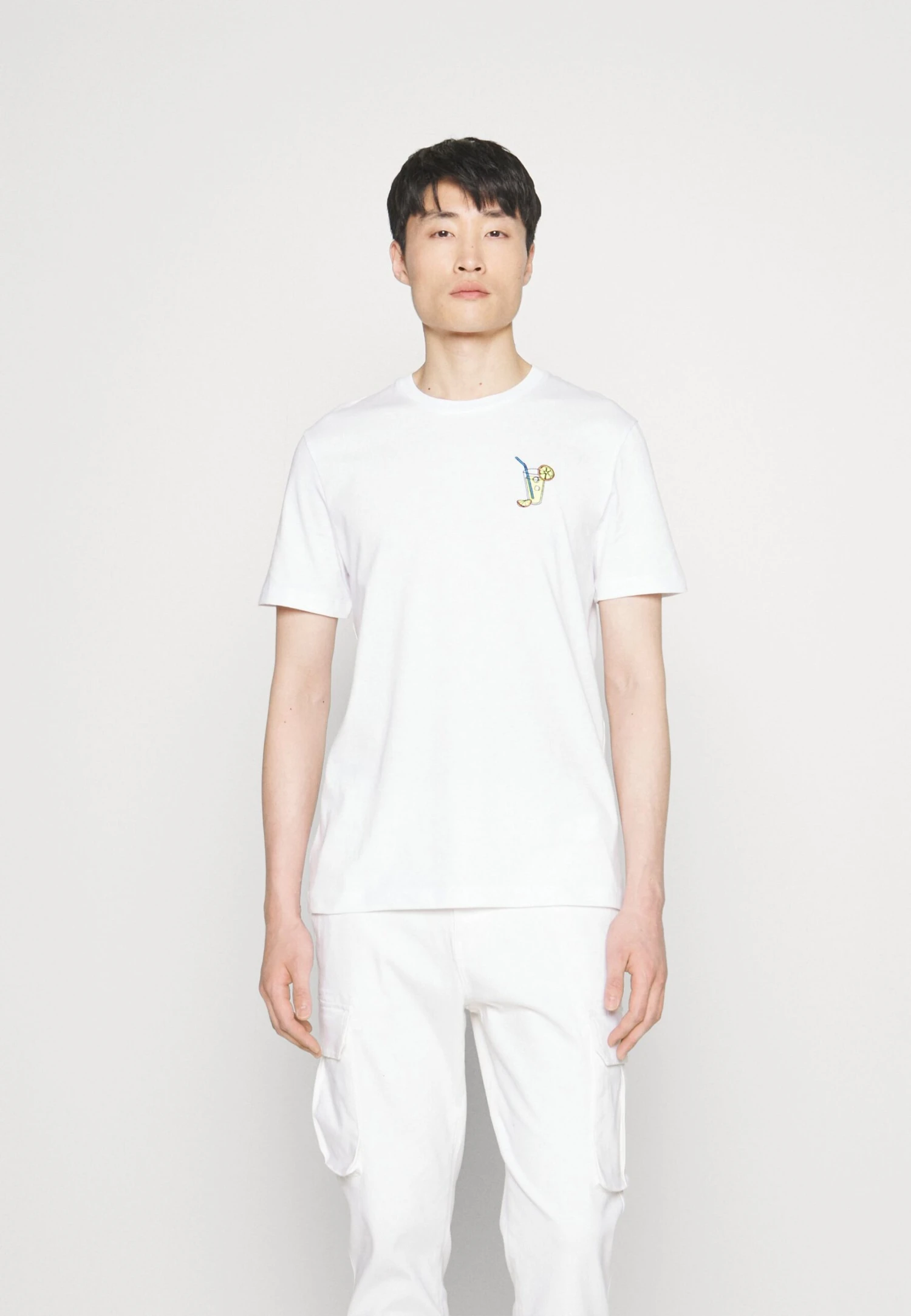 Pier One Cocktail Tee- Camiseta Estampada - White 3 Pier One Cocktail Tee- Camiseta Estampada - White