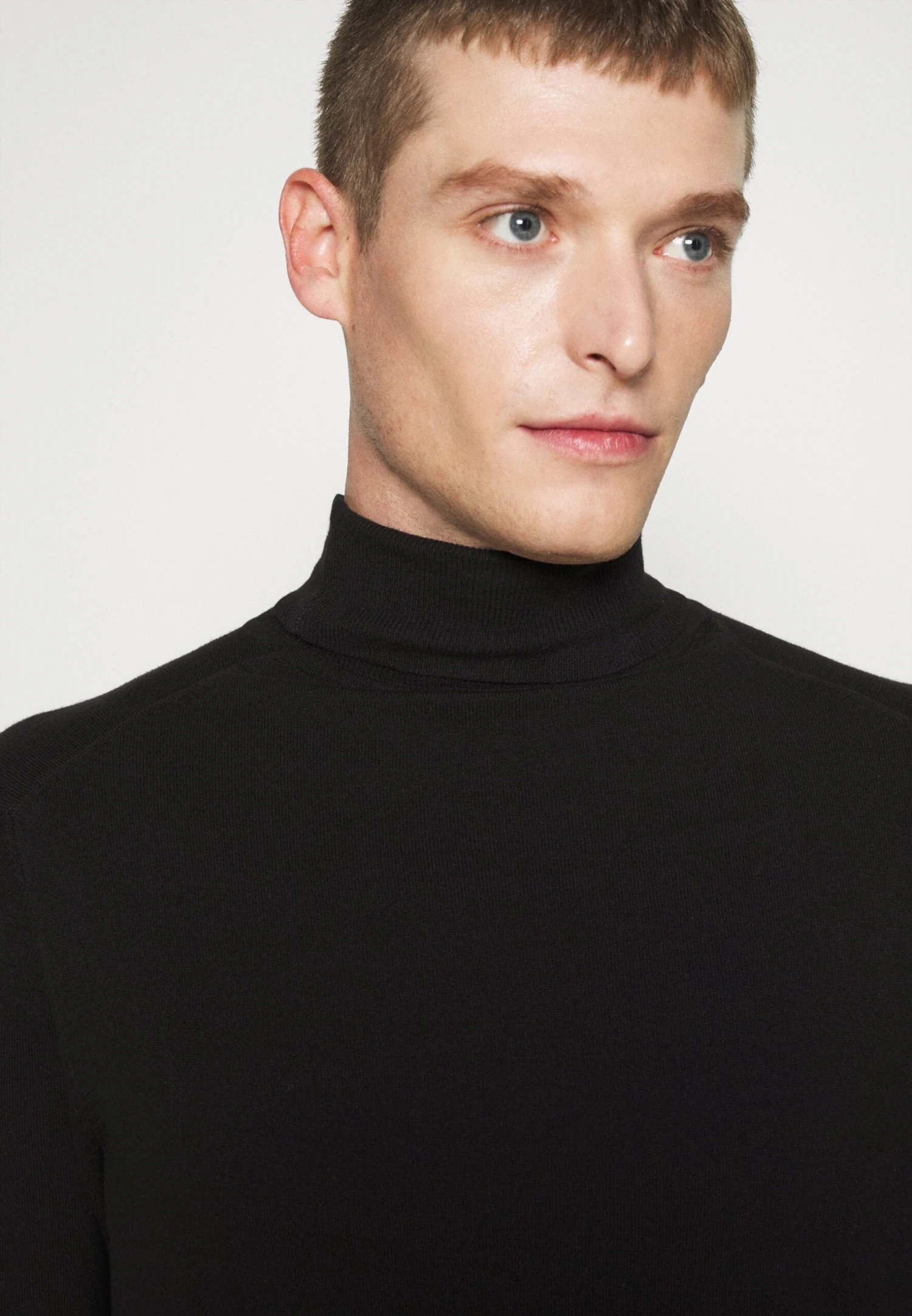 Pier One 2 Pack - Basic Turtleneck - Jersey De Punto - Black 8 Pier One 2 Pack - Basic Turtleneck - Jersey De Punto - Black - Imagen 7
