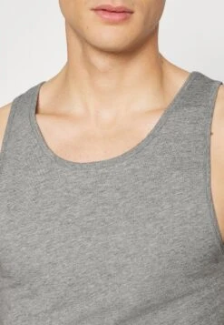 Pier One Rib Vestlue - Camiseta Interior - Grey/White/Blue 15 Pier One Rib Vestlue - Camiseta Interior - Grey/White/Blue -Pier One 651f5eab990948179a19a8d8a182168d