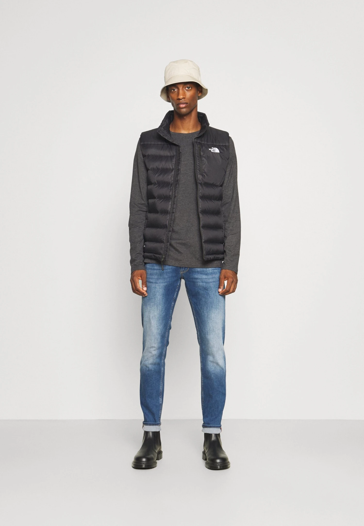 Pier One 2 Pack - Camiseta De Manga Larga - Dark Grey/Black 3 Pier One 2 Pack - Camiseta De Manga Larga - Dark Grey/Black