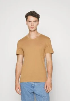 Pier One V Neck Bird Tonal 3 Pack - Camiseta Básica - Light Brown/White/Dark Blue 16 Pier One V Neck Bird Tonal 3 Pack - Camiseta Básica - Light Brown/White/Dark Blue -Pier One 6cb58bfc668145ef8b56c752a3c3901c