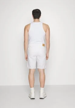 Pier One Colored Twill White Denim - Shorts Vaqueros - White Denim 9 Pier One Colored Twill White Denim - Shorts Vaqueros - White Denim -Pier One 6fb902e0dcfa488a9a60ba7e359e011c