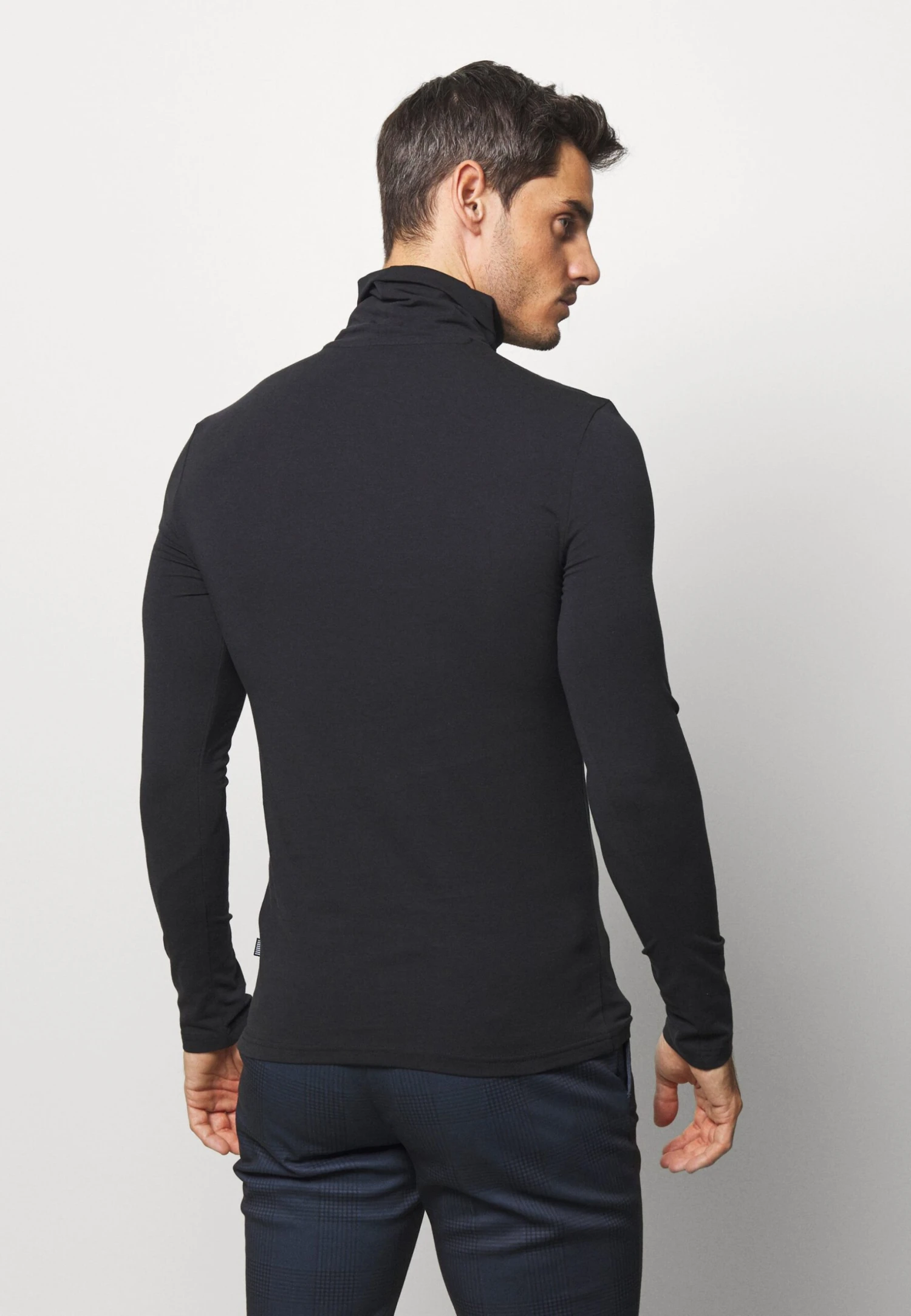 Pier One 2 Pack - Camiseta De Manga Larga - Black 6 Pier One 2 Pack - Camiseta De Manga Larga - Black - Imagen 4