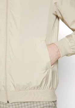 Pier One Chaquetas Bomber - Beige 15 Pier One Chaquetas Bomber - Beige -Pier One 76d3f0951d7740b4b2d3119aad706686