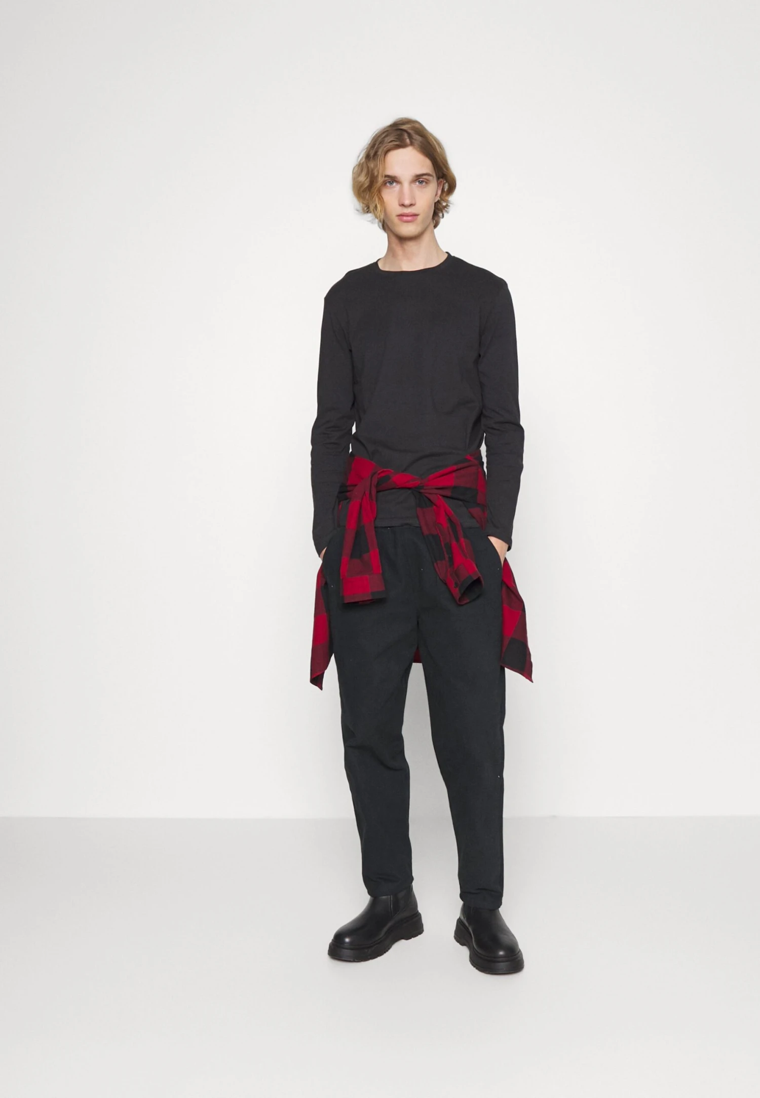 Pier One 5 Pack - Camiseta De Manga Larga - Black/White/Olive 3 Pier One 5 Pack - Camiseta De Manga Larga - Black/White/Olive