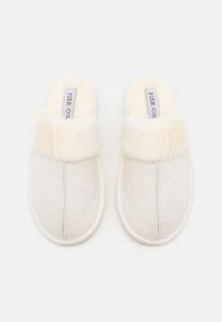 Pier One Pantuflas - Off-White 11 Pier One Pantuflas - Off-White -Pier One 8a81c8a71b39417c9dbc6b7b37250711
