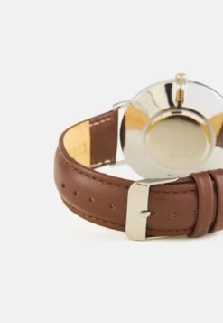 Pier One Unisex - Reloj - Brown 7 Pier One Unisex - Reloj - Brown -Pier One 8cfea62e918b455ea136d1589dfd3d2c