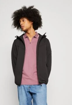 Pier One Impermeable - Black 11 Pier One Impermeable - Black -Pier One 96a994fc1403480fbcdd56b9d44dcb3f