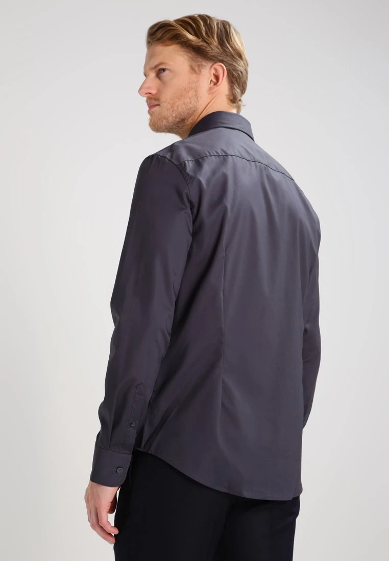 Pier One Camisa - Dark Grey 5 Pier One Camisa - Dark Grey - Imagen 3