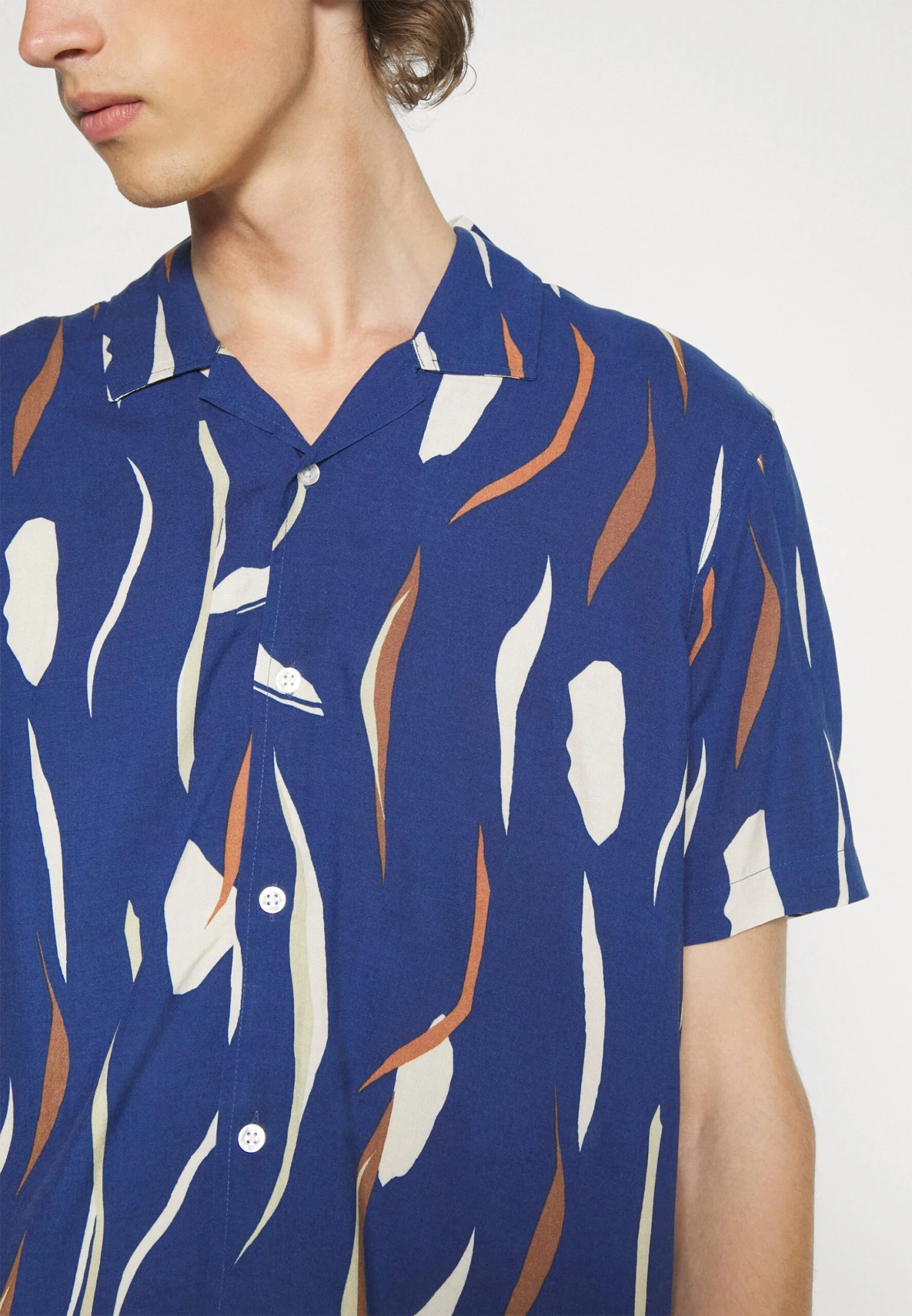 Pier One Contemporary Art Regular Resort- Camisa - Blue 7 Pier One Contemporary Art Regular Resort- Camisa - Blue - Imagen 5