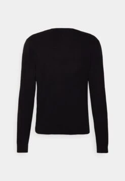 Pier One -Pier One a5ce6727018e472d81cfd28bf42bfe4e