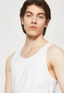 Pier One 3 Pack - Top - White 13 Pier One 3 Pack - Top - White -Pier One ada276f5a683415586ed41e8dd2e74cd