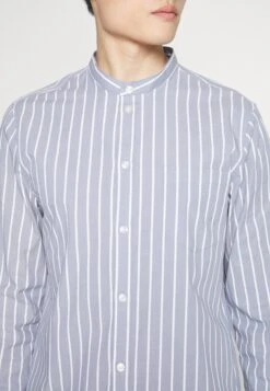 Pier One Muscle Fit Stand- Camisa - Blue 13 Pier One Muscle Fit Stand- Camisa - Blue -Pier One aef632d443f84662a23ef0d9f4646ec0