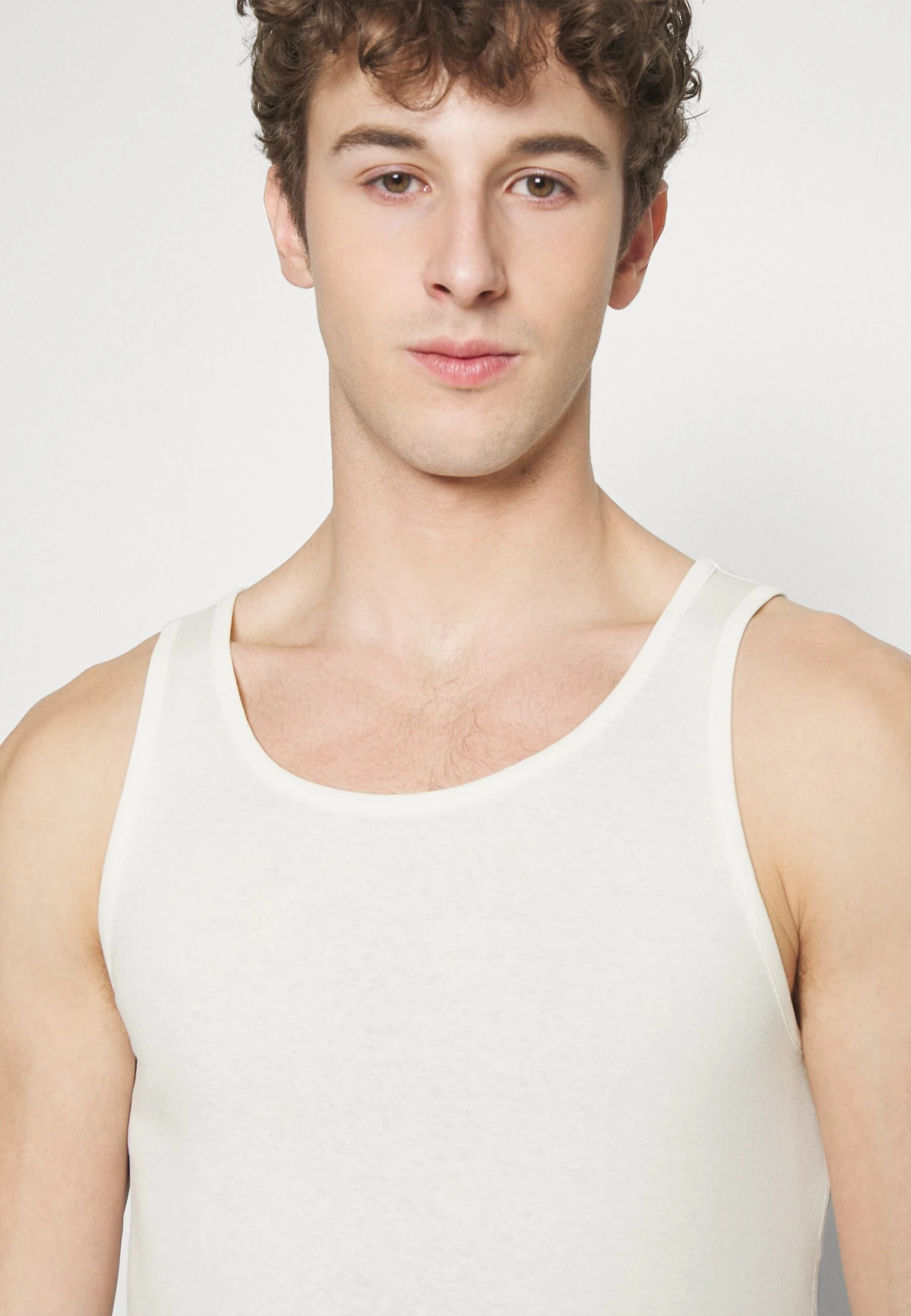 Pier One 5 Pack - Camiseta Interior - White 6 Pier One 5 Pack - Camiseta Interior - White - Imagen 4