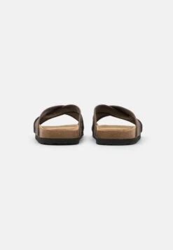 Pier One Unisex - Pantuflas - Brown 10 Pier One Unisex - Pantuflas - Brown -Pier One b64bd94841374f58a4a8e2cf13040258