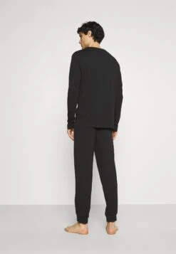 Pier One Pijama - Black 11 Pier One Pijama - Black -Pier One b9b8fb88b64649ea840444d93817e424