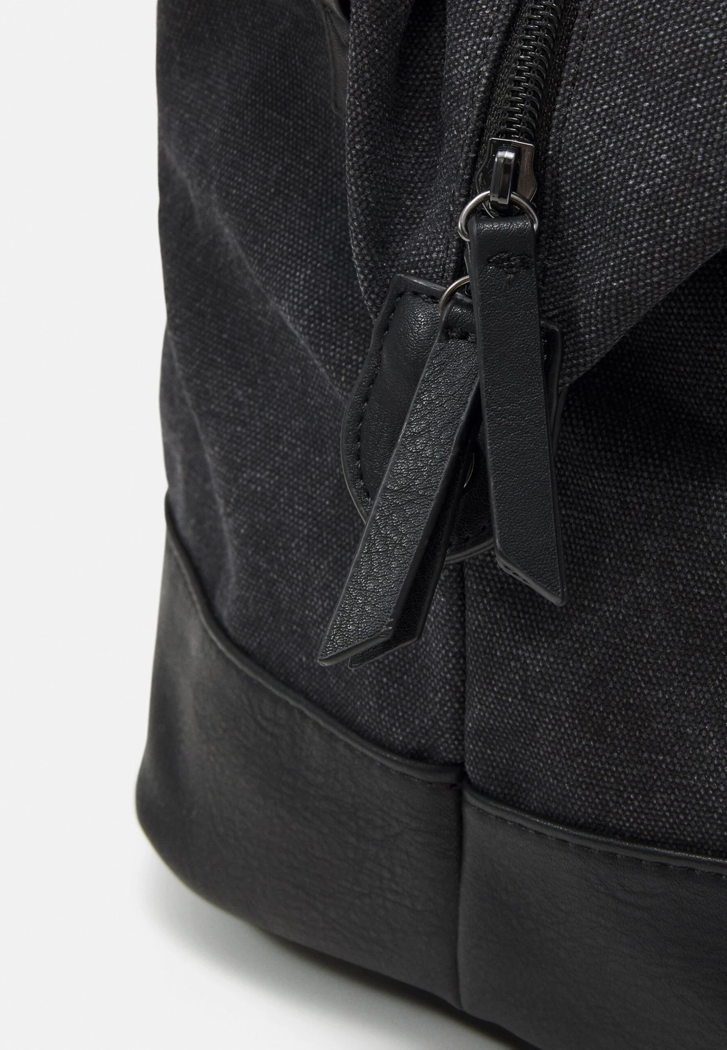 Pier One Unisex - Bolsa De Viaje - Black 6 Pier One Unisex - Bolsa De Viaje - Black - Imagen 4