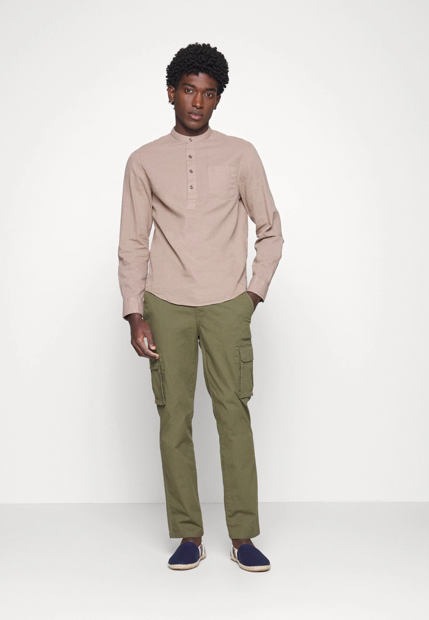 Pier One Camisa - Taupe 4 Pier One Camisa - Taupe - Imagen 2