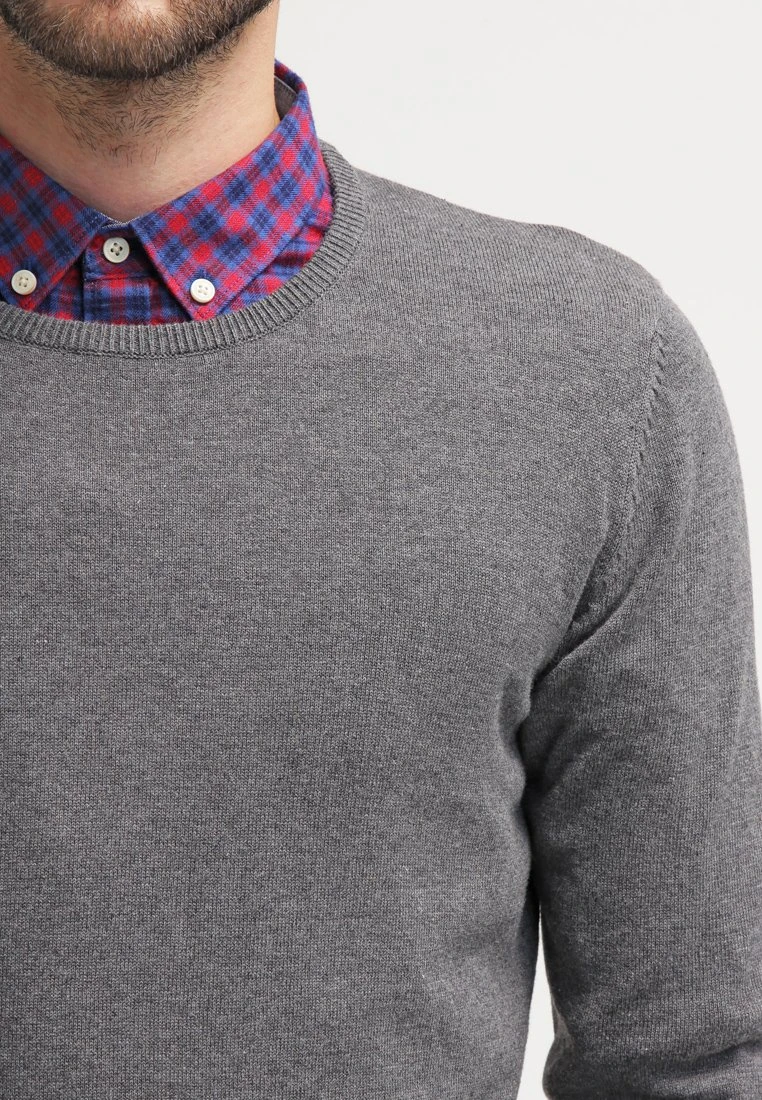 Pier One Basic Crewneck - Jersey De Punto - Dark Grey Melange 6 Pier One Basic Crewneck - Jersey De Punto - Dark Grey Melange - Imagen 4