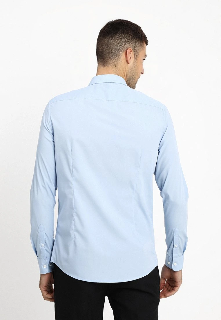 Pier One 2 Pack - Camisa Elegante - Light Blue/Dark Blue 5 Pier One 2 Pack - Camisa Elegante - Light Blue/Dark Blue - Imagen 3