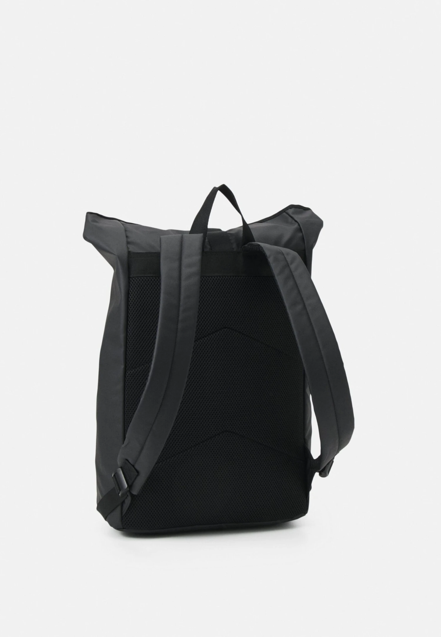 Pier One Tarpaulin Water Repellent Unisex - Mochila - Black 4 Pier One Tarpaulin Water Repellent Unisex - Mochila - Black - Imagen 2