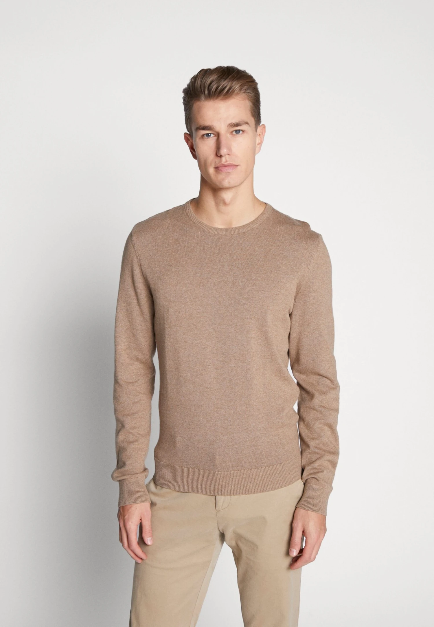 Pier One Basic Crewneck - Jersey De Punto - Mottled Beige 3 Pier One Basic Crewneck - Jersey De Punto - Mottled Beige