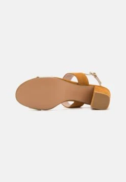 Pier One Leather- Sandalias - White/Cognac 12 Pier One Leather- Sandalias - White/Cognac -Pier One cdd8b57c5133477f8fbebb682a16a8de