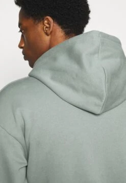 Pier One 2 Pack - Jersey Con Capucha - Black/Green -Pier One ceb870e6e1a5401494c6672b152d220e