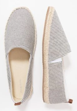 Pier One Rena Espadrille Unisex - Alpargatas - White/Blue 15 Pier One Rena Espadrille Unisex - Alpargatas - White/Blue -Pier One cf36b3a120304b8ca2a7c4aab8305f1b