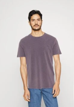 Pier One 5 Pack - Camiseta Básica - Off-White/Lilac/Light Red 18 Pier One 5 Pack - Camiseta Básica - Off-White/Lilac/Light Red -Pier One dae4109036244fbd9844e9c25259e60e