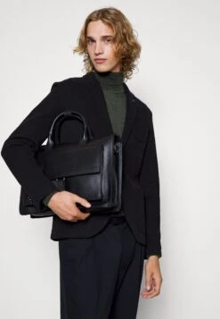 Pier One Americana - Black 13 Pier One Americana - Black -Pier One dc24487541564cbeb4640eb4c5ce622c